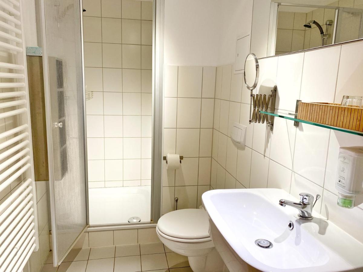 Sassnitz - Seaside Appartements Seaside Appartements, "Black-White" ภายนอก รูปภาพ